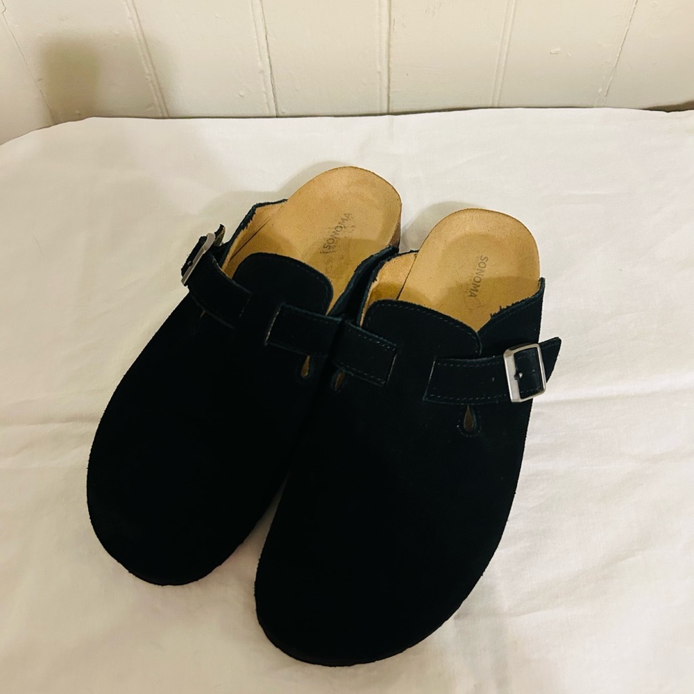 Sonoma Good For Life Suede Clogs/Size 9 Medium/Like New Condition